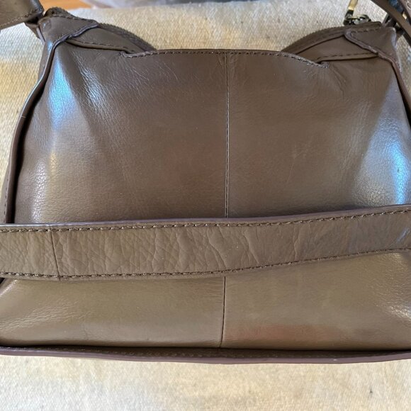 Hobo International Grey Leather Bellamy Med Bohemian Crossbody Bag - Picture 8 of 12